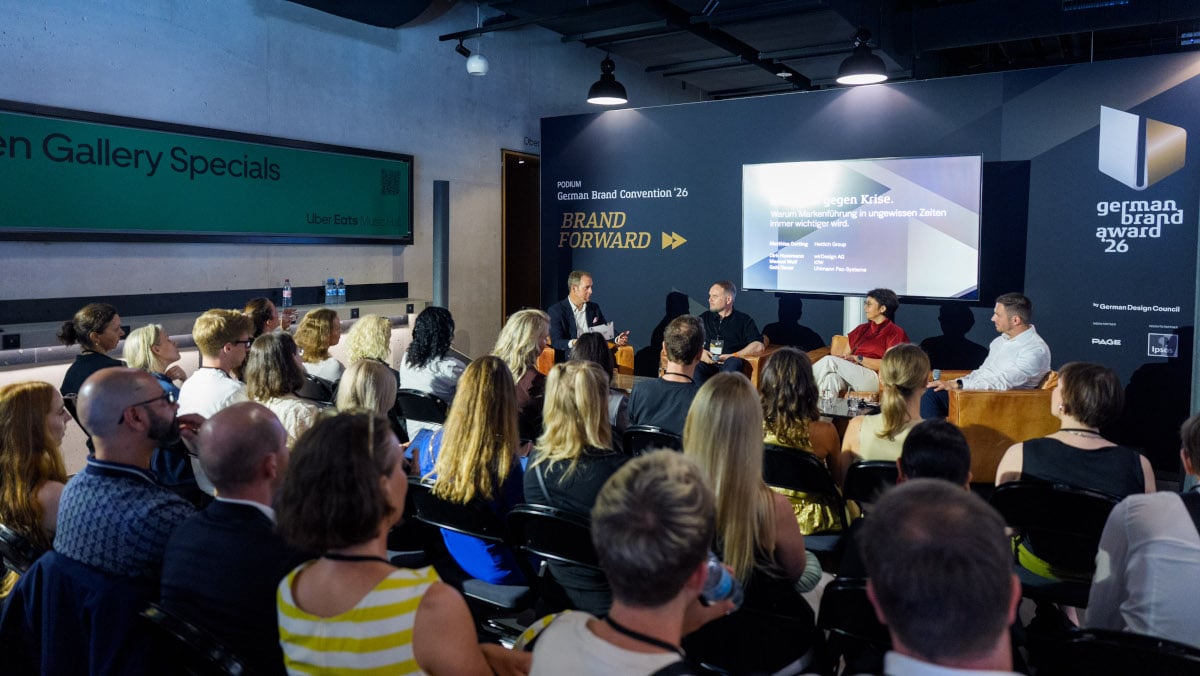 wirDesign-CEO Dirk Huesmann auf der Paneldiskussion bei der German Brand Convention 2026